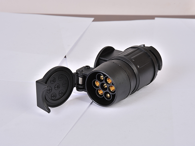 HT3028 13P to 7P adapter